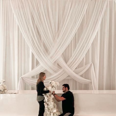 Wedding Ceremony Drapery, Simple Wedding Backdrop Reception, Wedding Drapery Backdrop, Wedding Stage Ideas, Wedding Draping Backdrop, Drapery Backdrop, Wall Draping, Ceremony Backdrop Indoor, Backdrop Inspiration