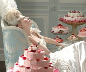 Marie Antoinette Aesthetic, Marie Antoinette Movie, Marie Antoinette 2006, Queen Love, 18th Century Fashion, Sofia Coppola, Kirsten Dunst, Movie Photo, Marie Antoinette