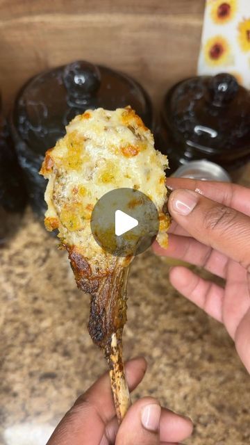 Daron B. on Instagram: "Parmesan Crust Lambchops.   Hi @drinkolipop 😄 Marinade: 6 Garlic Cloves Rosemary  Thyme  1 Tablespoon of Water  Olive Oil  12  lamb chops  3 Tablespoon of Kosher Salt (Or To Taste)  3 Teaspoons of White Pepper  1 Tablespoon of Smoked Paprika  Sear your lamb chops on each side for about 4 minutes. Remove from the pan. 16 oz of Parmesan Cheese (Freshly Shredded) 1 Half Cup of Grated Parmesan  Heavy cream- gradually. Just until it’s thick. 1 Half Cup of Panko BreadCrumbs  1 Half stick of butter MELTED.  Place in the oven on 375 for 7 minutes. Broil for 3 minutes.  . #daronthechef #olipoppartner #foodie" Garlic Parmesan Lamb Chops, Stuffed Lamb Chops, Parmesan Crusted Lamb Chops, Boudin Balls, Lamb Shoulder, Parmesan Crusted, Lamb Chops, 7 Minutes, Garlic Parmesan