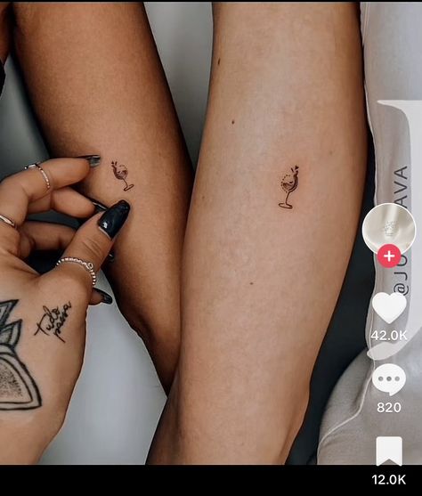 Unique Friendship Tattoos, Mom And Daughter Tattoo, Small Bff Tattoos, Small Friendship Tattoos, Group Tattoos, Matching Bff Tattoos, Matching Friend Tattoos, Cute Matching Tattoos, Small Matching Tattoos