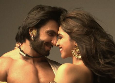 Ram Leela Ranveer Singh, Ram Leela Aesthetic, Ranveer Singh Padmavati, Deepika Padukone Aesthetic, Deepika And Ranveer, Deepika Padukone Ranveer Singh, Wall Aesthetics, Deepika Padukone And Ranveer Singh, Ram Leela