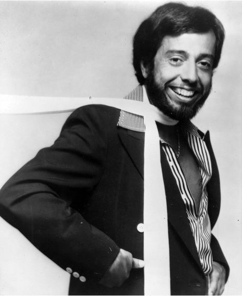 Sergio Mendes Jeff Porcaro, Journey Music, Sergio Mendes, 60's Music, Herbie Hancock, Blues Musicians, 60s Music, Jazz Artists, How To Express Feelings