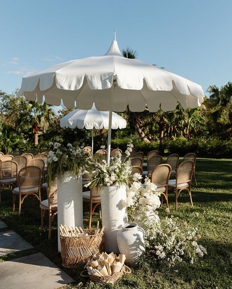 𝑪 + 𝑨 Photos | @abbyjacksonphoto Venue | @thejubileeestate Planner | @jennifermatteoeventplanning Hair & Makeup & Bride | @hairbycass.tampa Floral, Styling Items, & Umbrellas | @gatherandgracedesigns Tabletop | @treasuryrentals Rentals | @eventeffects Linen | @nuagedesignsinc Content | @velzyco Market Umbrella Wedding, Umbrella Wedding Ceremony, Rustic Greenhouses, Bridal Umbrella, Parasol Wedding, Courtyard Wedding, Floral Styling, Makeup Bride, Umbrella Wedding