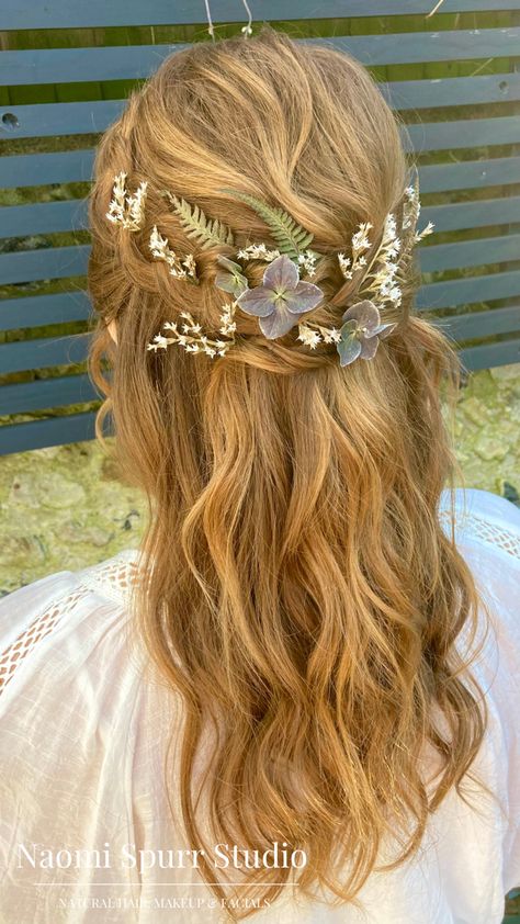 Half Up Half Down Hairstyles Flowers, Wedding Hair With Dried Flowers, Half Up With Flowers Wedding Hair, Prom Hair With Flowers Half Up, Flowers In Hair Half Up Half Down, Wedding Hairstyles With Greenery, Boho Half Up Hair, Flower Hair Styles, Flowers Braided Into Hair