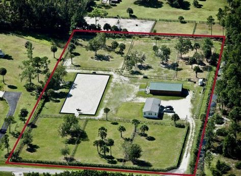 5 acre parcel with house and horse barn example Loxahatchee Florida, Horse Farm Layout, Barn Layout, Horse Farm Ideas, Dream Horse Barns, Horse Barn Plans, Farm Plans, Farm Layout, Future Farms