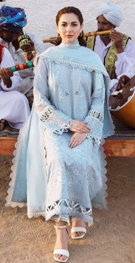 Simple Indian Suits, Asian Wedding Dress Pakistani, Pakistani Women Dresses, Lace Suit, Lace Dress Design, Latest Dress Design, Stylish Wedding Dresses, Pakistani Fashion Casual, Pakistani Dresses Casual