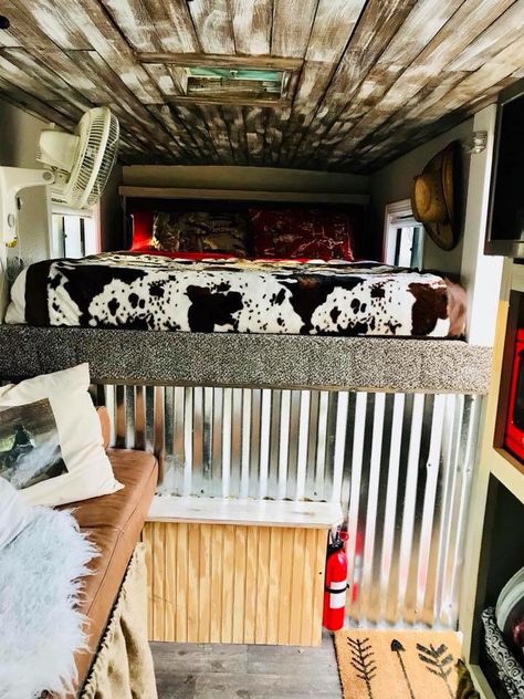 Trailer interior Diy Horse Trailer Remodel Interior, Horse Trailer Bed Ideas, Western Travel Trailer Interior, Horse Trailer Living Quarters Decorating, Horse Trailer Interior Ideas, Remodeled Horse Trailer Interiors, Remodeling Horse Trailer Living Quarters, Horse Trailer Aesthetic, Western Trailer Decor