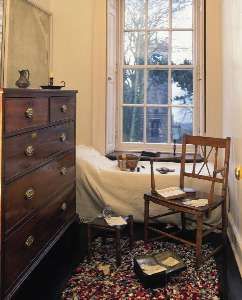 This little room is particularly associated with the Brontës as children, and later was Emily's bedroom. Originally it would have been wider, with room for a full-sized bed across the window,, but it was affected by the enlargement of Charlotte's room in 1850. Bronte Aesthetic, Persuasion Movie, Bronte Parsonage, Brontë Sisters, Charlotte Emily, Tessa Gray, Anne Bronte, Emily Brontë, Little Britain