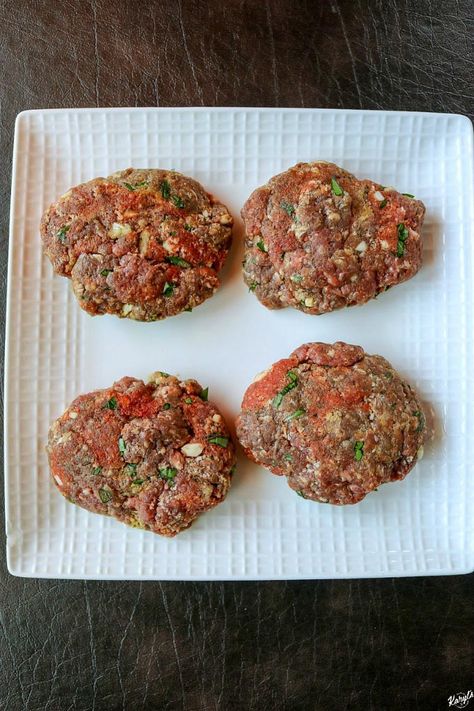 Deer Hamburger Steak, Meals To Make With Ground Venison, Venison Hamburger Steak, Deer Steak Recipes Crockpot, Venison Burger Recipes Ground, Venison Recipes Ground, Venison Salisbury Steak, Ground Deer Meat Recipes, Venison Burger Recipes