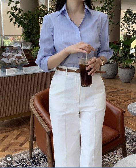 Formal Shirts Women Classy, Blue Shirt And White Pants Outfit, Blue Formal Shirt Outfit Women, Tita Outfit Ideas, College Dress, White Pants Outfit, Work Outfit Office, Smart Casual Women, Corporate Dress