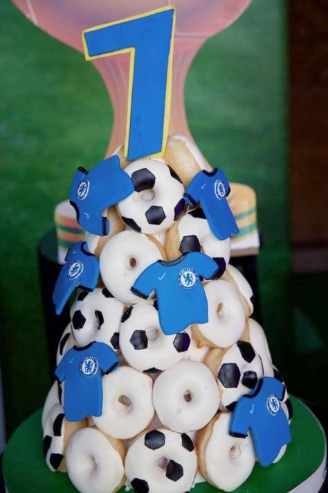 Check out this fun soccer themed birthday party! The donuts are so cool! See more party ideas and share yours at CatchMyParty.com #catchmyparty #partyideas #soccer #soccerparty #football #boybirthdayparty #donuts Soccer Donut Cake, Football Donuts Ideas, Soccer Donuts Ideas, Soccer Birthday Party Ideas For Boys, Soccer Birthday Party Ideas, Soccer Themed Birthday Party, Soccer Birthday Party, Party Tricks, Bday Themes