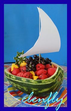 Watermelon Boat, Nautical Food, Nautical Baby Shower Boy, Nautical Themed Party, Watermelon Carving, Ideas Baby Shower, Pirate Birthday Party, Nautical Party, Boat Food