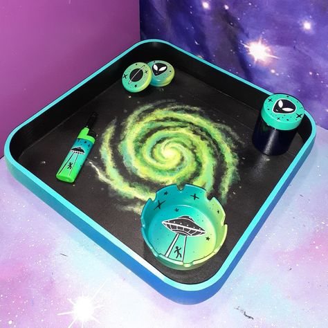 Hand painted alien galaxy rolling tray smokers 5 piece set / lighter grinder ashtray stash jar / ufo green black blue nebula planet trippy Blue Nebula, Sailor Moon Cat, Cool Lighters, Painted Rainbow, Diy Tray, Hand Painted Gifts, Tray Diy, Stash Jars, Purple Gift