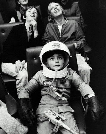 kid astronaut Space Suits, Space Suit, Character Reference, Futurism, Retro Futurism, Vintage Magazine, Kid Spaces, Little People, Old Pictures