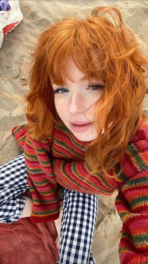 Women With Freckles, Hair Color Orange, Hair Diy, Radiant Red, Beautiful Red Hair, Dye My Hair, Orange Hair, Hair Inspo Color, Ginger Hair