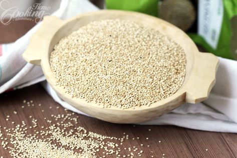 The Health Benefits of Quinoa :: Home Cooking Adventure Sereal Sarapan, Quinoa Health Benefits, Quinoa Benefits, Bakers Yeast, Fluffy Dinner Rolls, Chef Tips, Bread Baker, Box Cake Mix, Food Supply