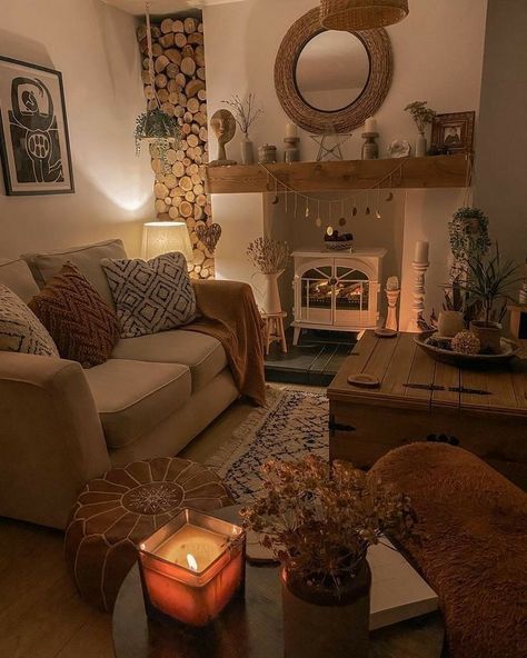 Simple Cosy Home, Cosy Houses Interior, Cosy Apartment Bedroom, Cosy House Ideas, Cosy Cottage Living Room Ideas, Cosy House Decor, Cosy Cottage Decor, Cosy House Interior, Front Room Decorating Ideas Cozy