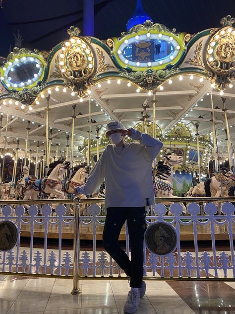 Amusement Park Aesthetic, Theo P1harmony, P1harmony Theo, Park Aesthetic, Rose Video, Boyfriend Photos, Take My Breath, Aesthetic Boy, Fnc Entertainment