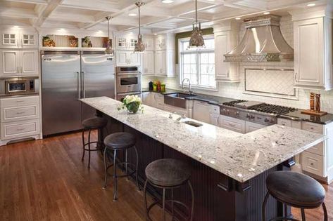 19 Beautifully Decorated L-Shaped Kitchens For All Tastes Curved Kitchen Island Ideas U Shaped, Counter Seating, L Shaped Kitchen, Small Changes, L Shape, New Kitchen, Kitchen Design, Kitchen Cabinets