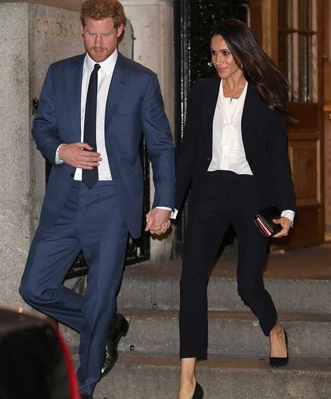 Estilo Meghan Markle, Princ Harry, Meghan Markle Outfits, Prins Harry, Princess Meghan, Prince Harry And Megan, Meghan Markle Style, Style Royal, Estilo Real