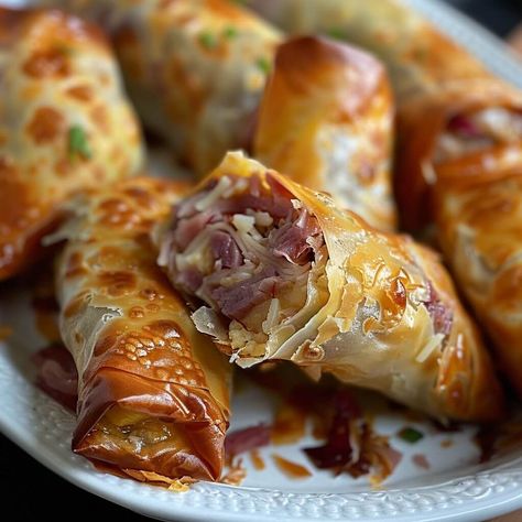 Baked Reuben Egg Rolls Savory Reuben Egg Rolls, Baked Reuben Egg Rolls, Ruben Egg Rolls Recipe Air Fryer, Pepperoni Egg Rolls, Mashed Potato Cups, Reuben Egg Rolls, Tater Tot Bake, Garlic Parmesan Mashed Potatoes, Potato Cups