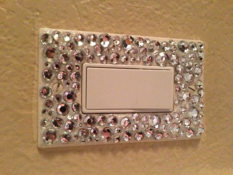 Switch Board Painting, Glitter Room, Zimmer Diy, Switch Board, Diy Room Decor For Teens, Easy Diy Room Decor, Painting Decoration, Board Painting, Cute Diy Room Decor