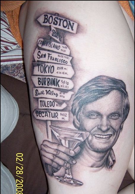 M*A*S*H Hawkeye Pierce, Alan Alda Mash, Hot Rod Tattoo, Mash 4077, H Tattoo, Trending Tattoo, Tattoo Skin, Thigh Piece, Body Modification