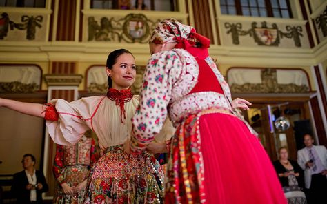 Czech Wedding Traditions, Hungarian Wedding Traditions, Hungarian Wedding Dress, Hungarian Traditions, Hungarian Wedding, Hungarian Clothing, Wedding Headdress, Money Dance, Red Wedding Dresses