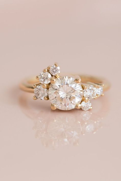 Diamond cluster ring