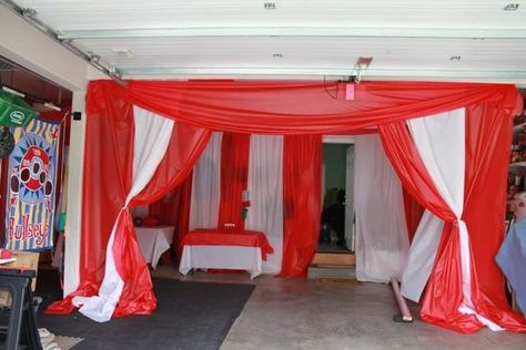 Carnival/Circus Birthday Party Ideas | Photo 13 of 27 Circus Tent Diy Plastic Tablecloth, Carnival Tent Diy Plastic Tablecloth, Diy Carnival Tent Big Top, Diy Big Top Circus Tent, Carnival Tent Diy, Spooky Circus Creepy Carnival, Diy Circus Tent, Carnevil Halloween, Halloween Carnevil