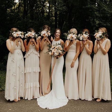 ⋆ Rustic Wedding Chic ⋆ on Instagram: “Cream bridesmaids dresses work in any season!  Photo @nicolecastonguayphoto” Cream Bridesmaids, Cream Bridesmaid Dresses, Beach Bridesmaid, Mikaella Bridal, Bridesmaid Dresses With Sleeves, Neutral Wedding, Bridesmaids And Groomsmen, Rustic Chic Wedding, Wedding Goals