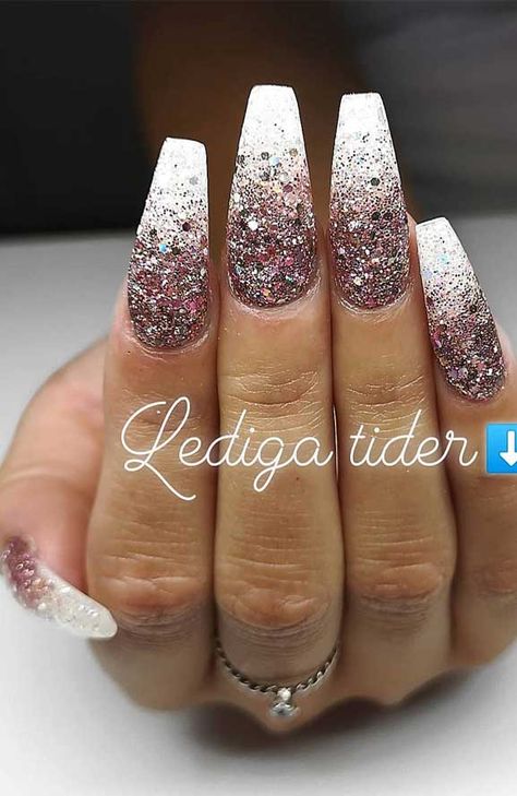 Nail Designs New Years 2022, New Year’s Eve Nails Sparkle, After New Years Nails, New Year’s Eve Acrylic Nails, News Years Nails Sparkle, New Year’s Eve Dip Nails, Nails For New Years 2023, Nails For New Years 2022, 2023 New Years Nails