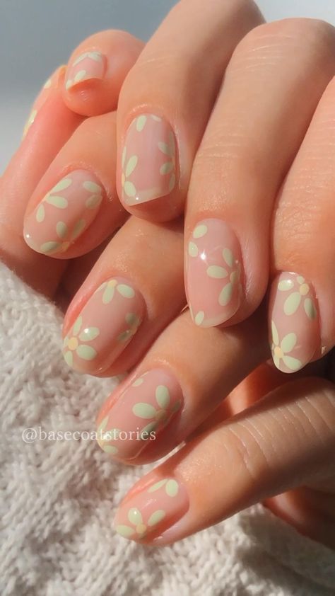 Pastel Nail Art, Cute Simple Nails, Nail Art For Beginners, Summery Nails, Floral Nail Art, Flower Nail, Diy Nail Designs, Flower Nail Art, Bobby Pin