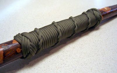 Paracord Whip, Druid Cosplay, Paracord Handle, Outdoor Skills, Walking Staff, Hiking Staff, Paracord Ideas, Survival Stuff, Paracord Diy