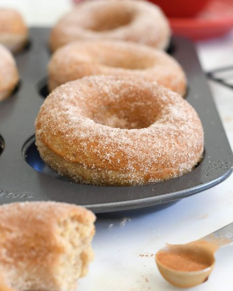 Sugar Donuts Recipe, Donut Mix, Doughnut Recipe Easy, Homemade Donuts Recipe, Fried Donuts, Cinnamon Donuts, Baked Donut Recipes, Cinnamon Sugar Donuts, Sugar Donut