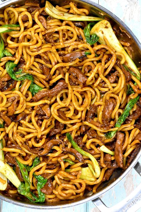 Shanghai Fried Noodles - GypsyPlate Pork Fried Noodles, Shanghai Noodles Recipe, Szechuan Noodles, Shanghai Noodles, Fried Noodles Recipe, Pan Fried Noodles, Pork Marinade, Asian Stir Fry, Quick Stir Fry