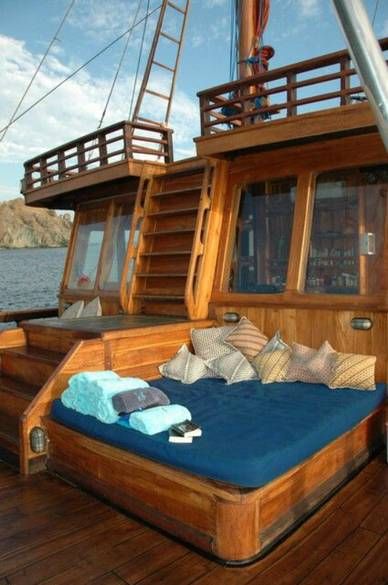 Charter Yacht, Salty Soul, Boat Interior Design, Houseboat Living, Sailboat Interior, Sailboat Living, Sail Life, Living On A Boat, Boat Ideas