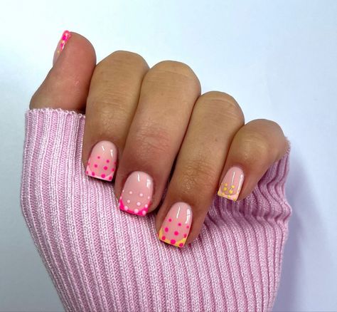 Pink Press On Nails, Square French, Patterns Simple, Simple Gel Nails, Summery Nails, Nail Art Set, Cute Gel Nails, Nail Forms, Acrylic Nails Coffin Short