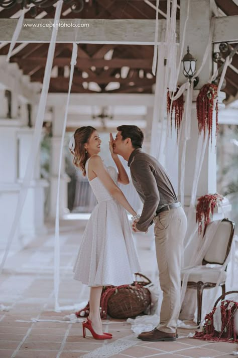 Korean Prenup Outfit Ideas, Prenup Couple Outfit, Prenup Posing Ideas, Prenup Pose Ideas, Vintage Prenup Shoot Outfit, Prenup Shoot Outfit Ideas, Wedding Prenup Ideas Outfits, Prenup Ideas Outfits Philippines Outdoor, Prenup Shoot Outfits