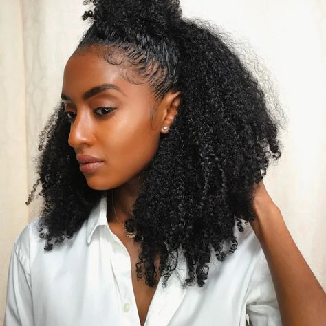 5 Ways To Style Half Up Half Down Sew In 4a Hairstyles, Fine Hairstyles, 4a Natural Hair, Mane Hair, Beyonce Hair, 4b Hair, 4a Hair, Pelo Afro, Peinados Fáciles Para Cabello Corto