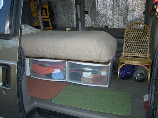 No Build Minivan Camper, Suv Conversion, Minivan Camper, Cool Rvs, Minivan Camper Conversion, Minivan Camping, Suv Camping, Jeep Camping, Bus Living