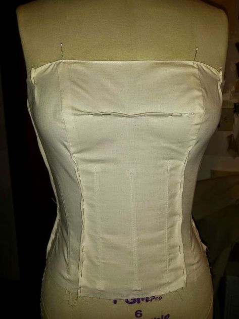 Sew-Along: Strapless bodice with boning, padding and inner closure. posted by Catina | PatternReview.com : Sewing Message Board feed | Bloglovin’ Corset Pattern Drafting, A Corset Dress, How To Make A Corset, Make A Corset, Vintage Dress Sewing Patterns, Diy Corset, Unique Sewing Patterns, Sewing Measurements, Sewing Collars