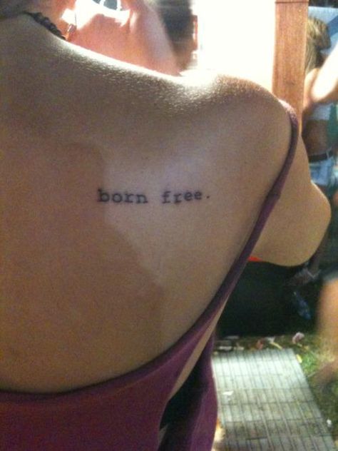 If body is a temple why do not decorate the walls? Unusual Tattoo, Human Canvas, Born Free, Body Is A Temple, Memorial Tattoos, Free Tattoo, A Star Is Born, Back Tattoos, Mom Tattoos