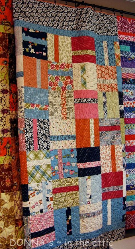 Colchas Quilting, Quick Quilts, Quilt Display, Crab Shack, Quilt Modernen, Scrappy Quilt Patterns, String Quilts, Scrap Quilt Patterns, Lap Quilts