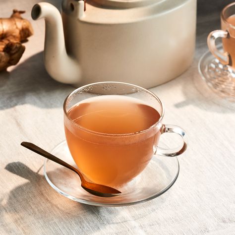 Ginger Tea Ginger Tea Benefits, Wedang Jahe, Turmeric Ginger Tea, Fresh Turmeric Root, Easy Breakfast Brunch, How To Help Nausea, Lunch Appetizers, Honey Ginger, Dessert Smoothie