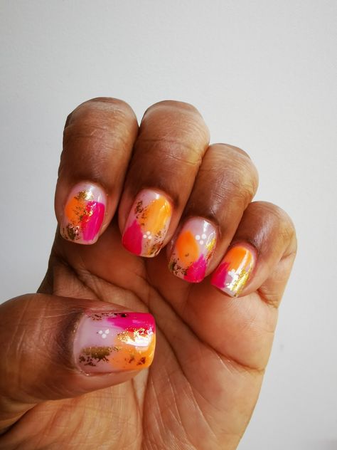 Gold Abstract Nails, Black Fall Nails, Gold Holiday Nails, Summer Holiday Nails, Easy Diy Nail Art, Gold Gel Nails, Orange Nail Art, Feather Nails, Abstract Nails