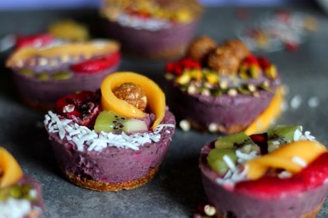 Acai Bowl Cheesecakes | Rainbow Nourishments Raw Vegan Cheesecake, Senior Party, Acai Bowls Recipe, Vegan Cheesecake Recipe, Healthy Cheesecake, Acai Smoothie Bowl, Vegan Cheesecake, Shower Food, Mini Cheesecakes