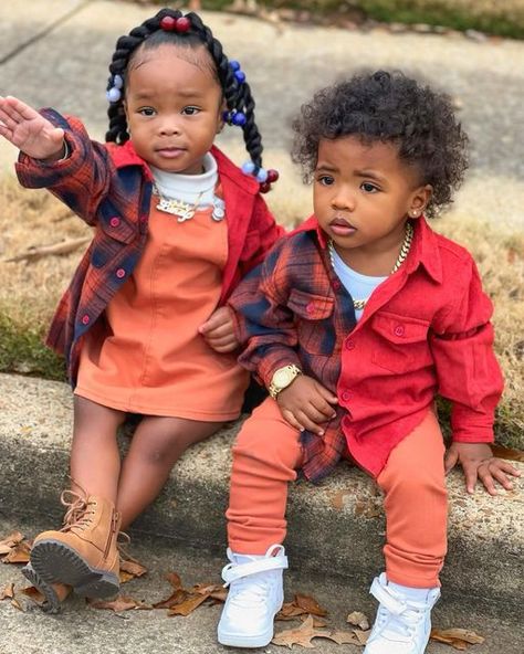 Matching Sibling Outfits Brother Sister, Sibling Matching Outfits, Twin Baby Clothes, Biracial Babies, Matching Sibling Outfits, Best Online Clothing Stores, Boy Girl Twins, Sibling Photos, Sibling Outfits