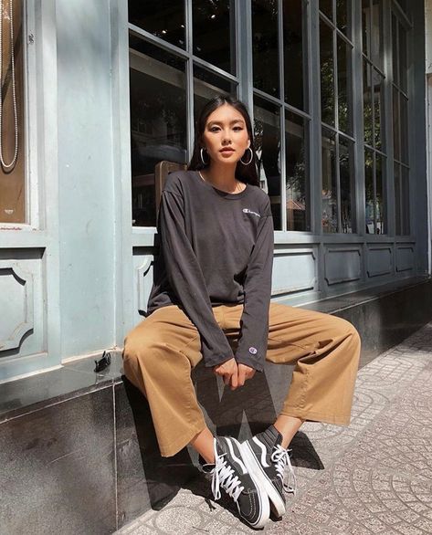 Cozy everyday outfits, Highsnobiety Fashion, Outfit Essentials, Paris Mode, Online Shopping Websites, Looks Style, Mode Inspiration, Looks Vintage, Fashion Killa, Aesthetic Outfits