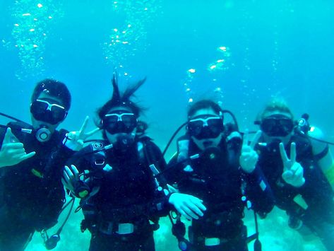 Scuba Diving Aesthetic, Abc Dates, Diving Aesthetic, Mactan Cebu, Rescue Diver, Fun Holidays, Best Scuba Diving, Dream Summer, Friends Photo